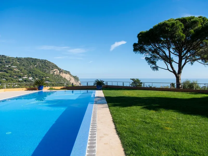 Mediterranean Villa with Pool and Sea Views – Aiguablava / Begur