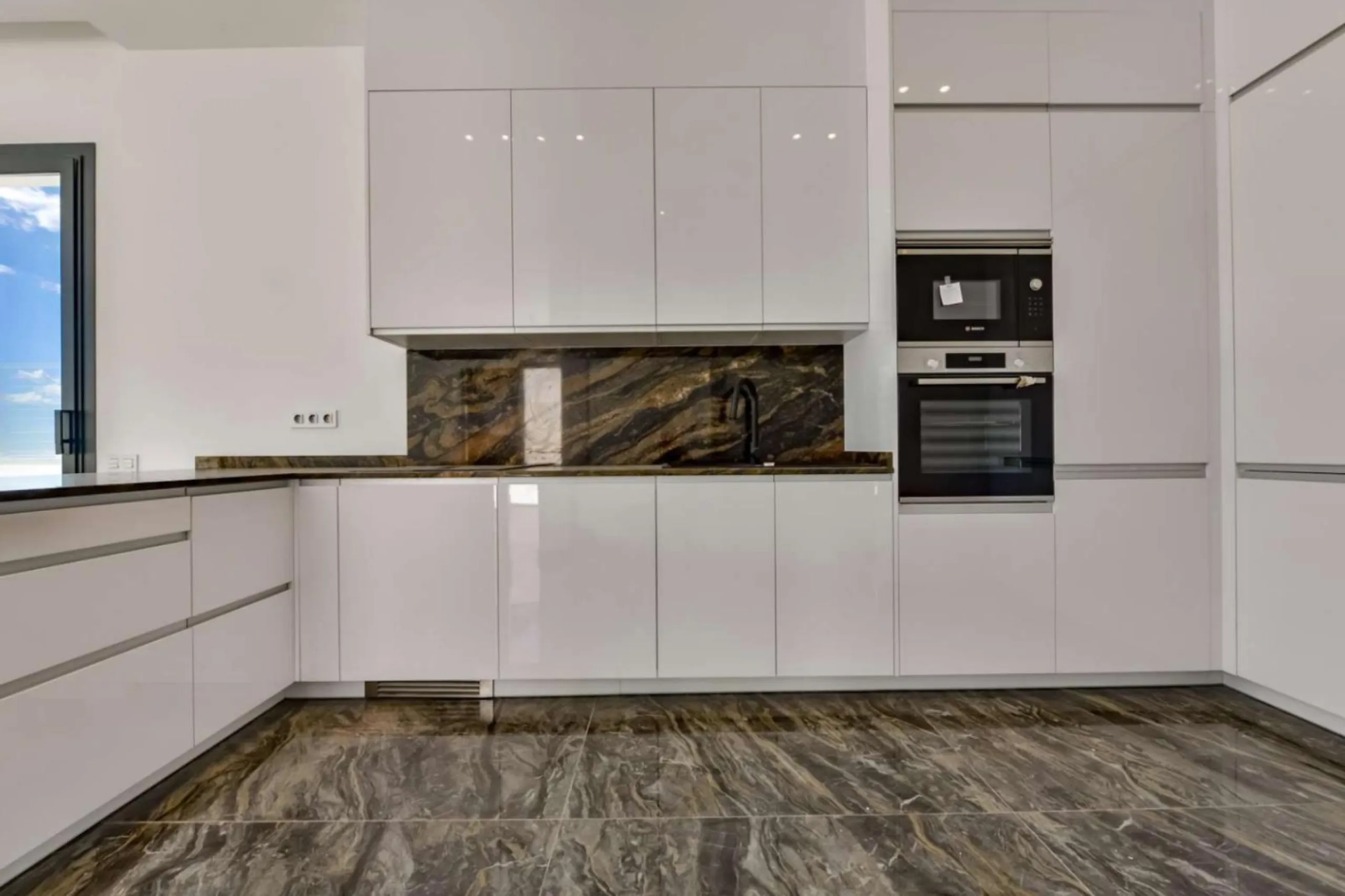 ✨ Newly built completed villa in Golf Bahía — Luxury, space and energy efficiency