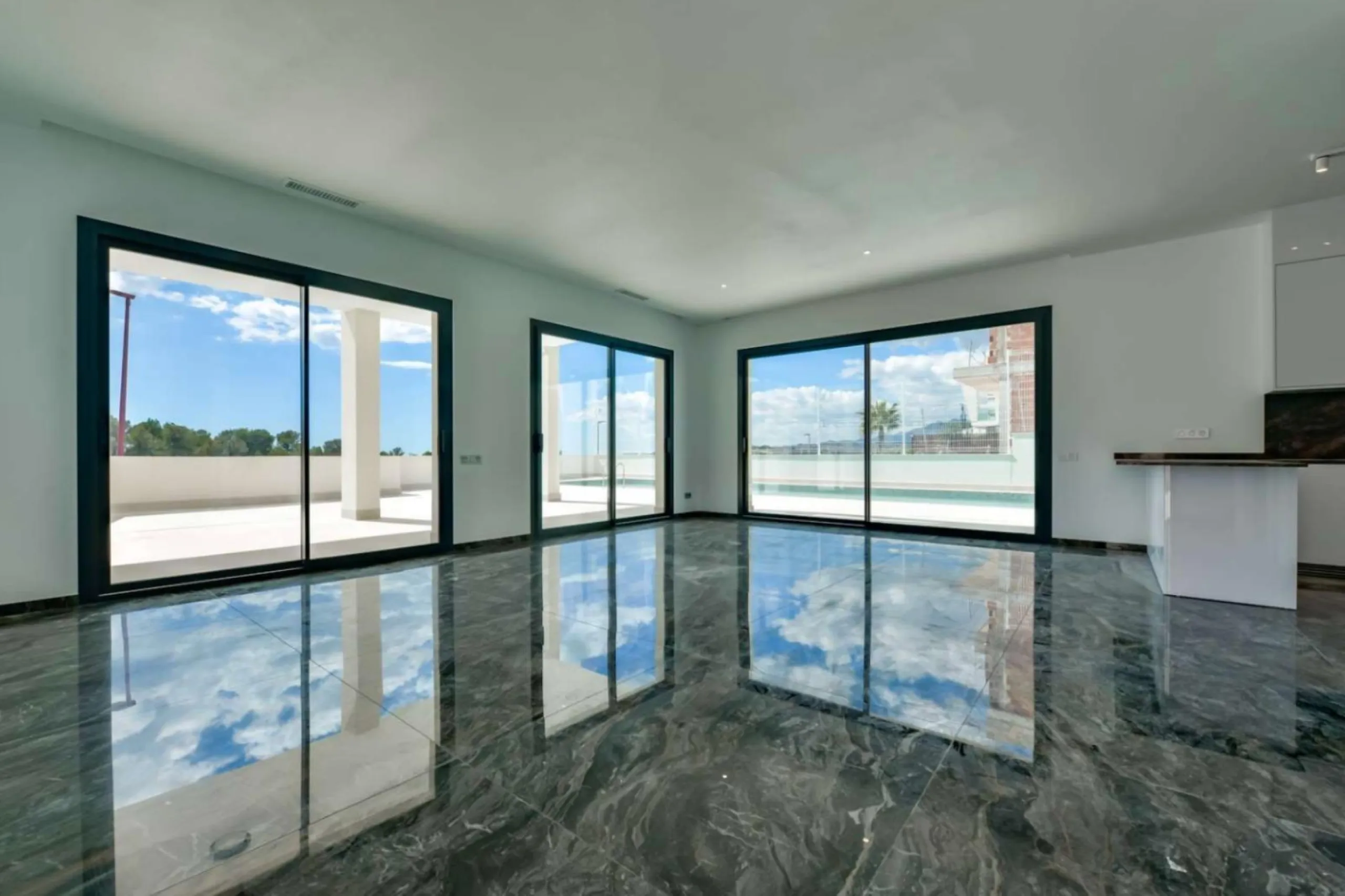 ✨ Newly built completed villa in Golf Bahía — Luxury, space and energy efficiency