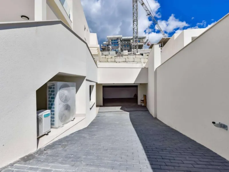 ✨ Newly built completed villa in Golf Bahía — Luxury, space and energy efficiency