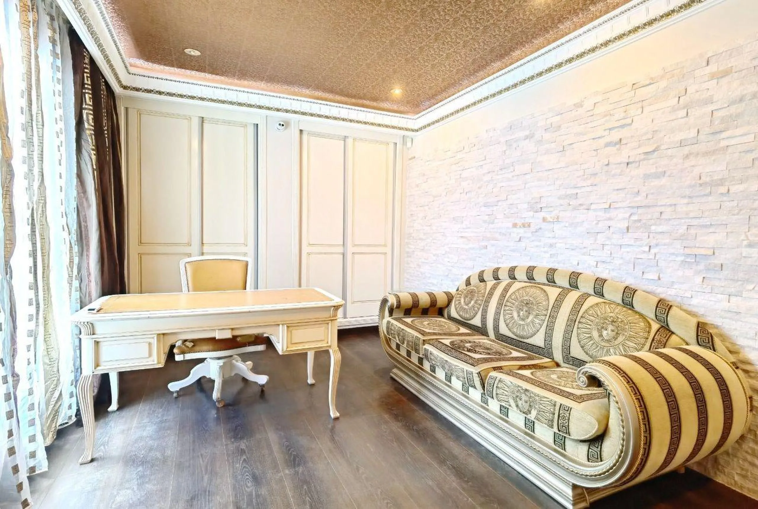 🏡 Vive en Altea Hills — uno de los lugares más prestigiosos y seguros de la Costa Blanca.