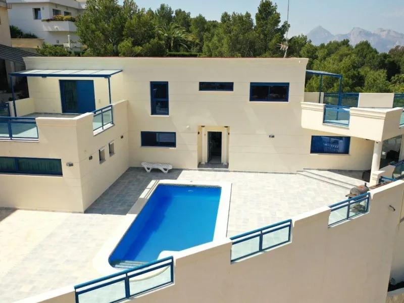 🏡 Vive en Altea Hills — uno de los lugares más prestigiosos y seguros de la Costa Blanca.