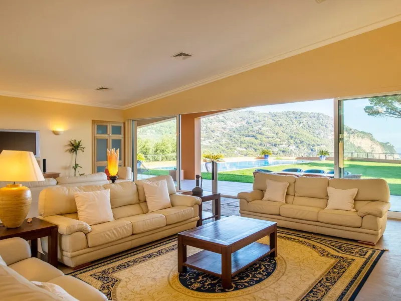 Mediterranean Villa with Pool and Sea Views – Aiguablava / Begur