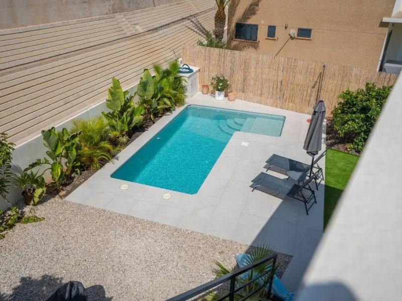 Villa Reformada en La Zenia, Orihuela Costa - Oportunidad Única