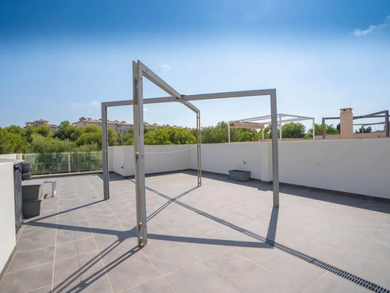 Villa Reformada en La Zenia, Orihuela Costa - Oportunidad Única