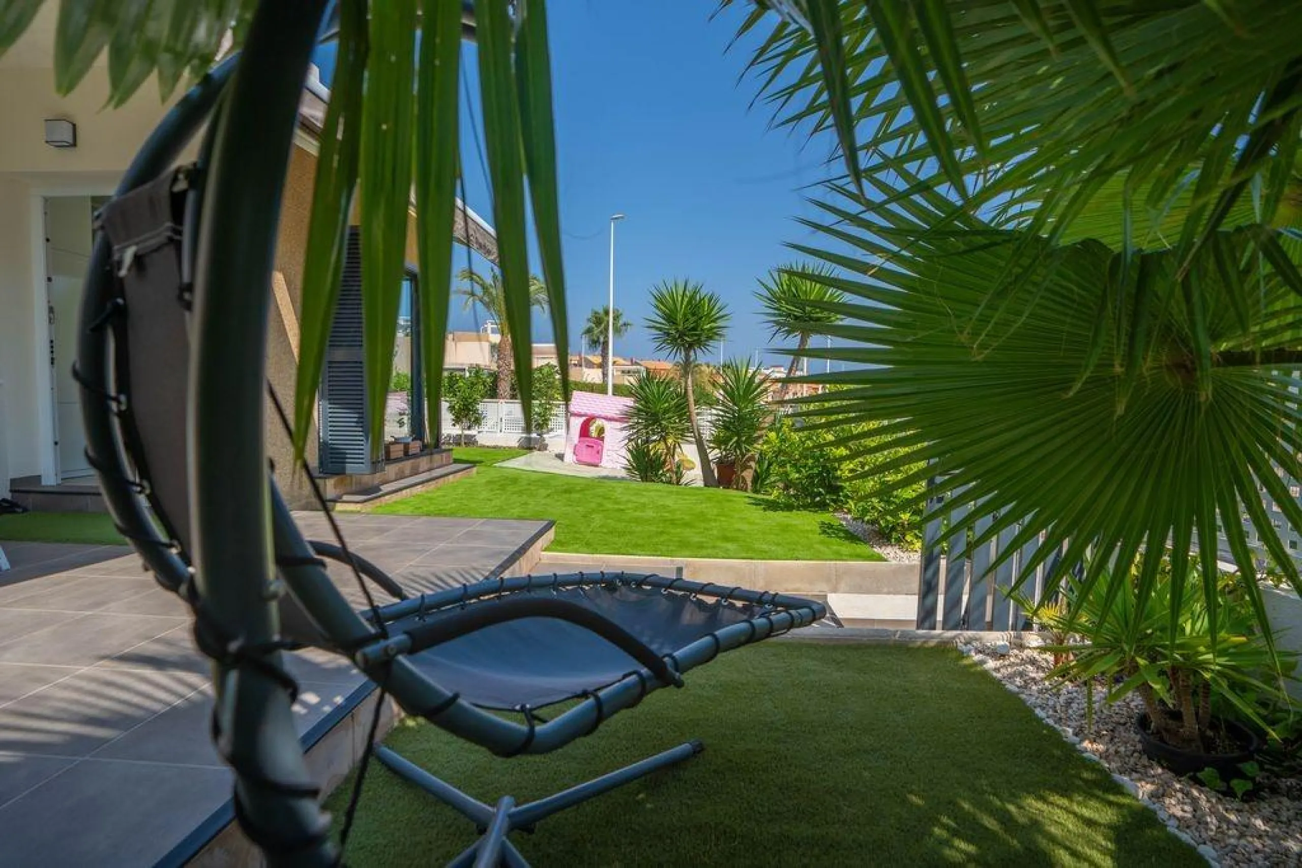 Villa Reformada en La Zenia, Orihuela Costa - Oportunidad Única