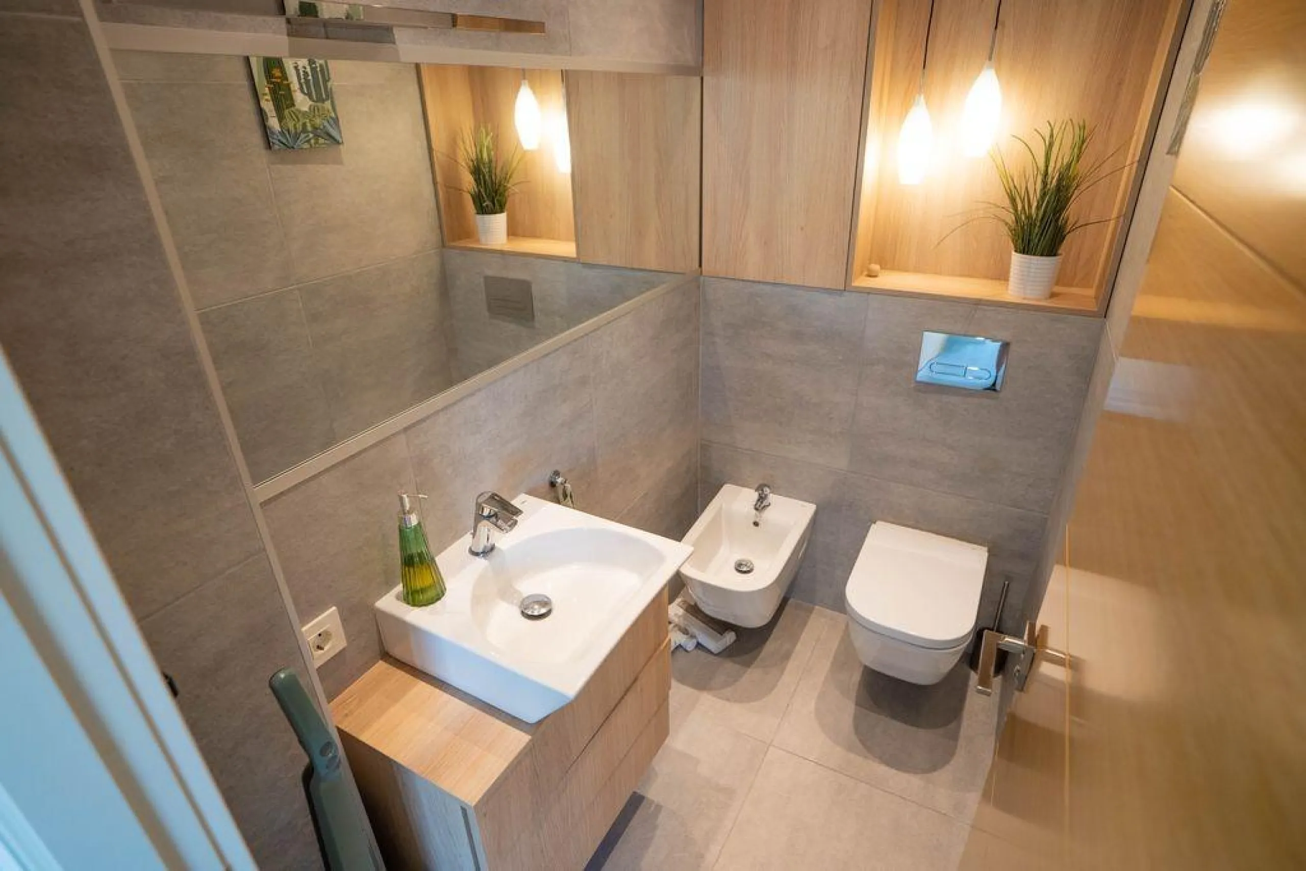 Villa Reformada en La Zenia, Orihuela Costa - Oportunidad Única