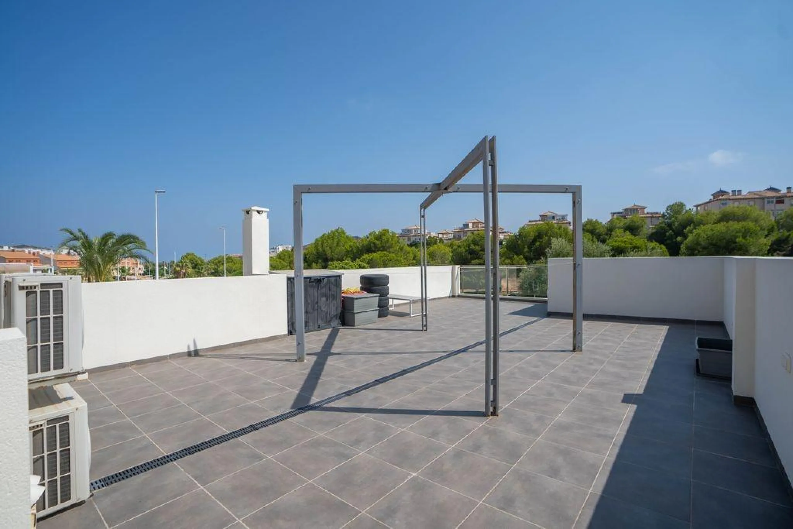 Villa Reformada en La Zenia, Orihuela Costa - Oportunidad Única