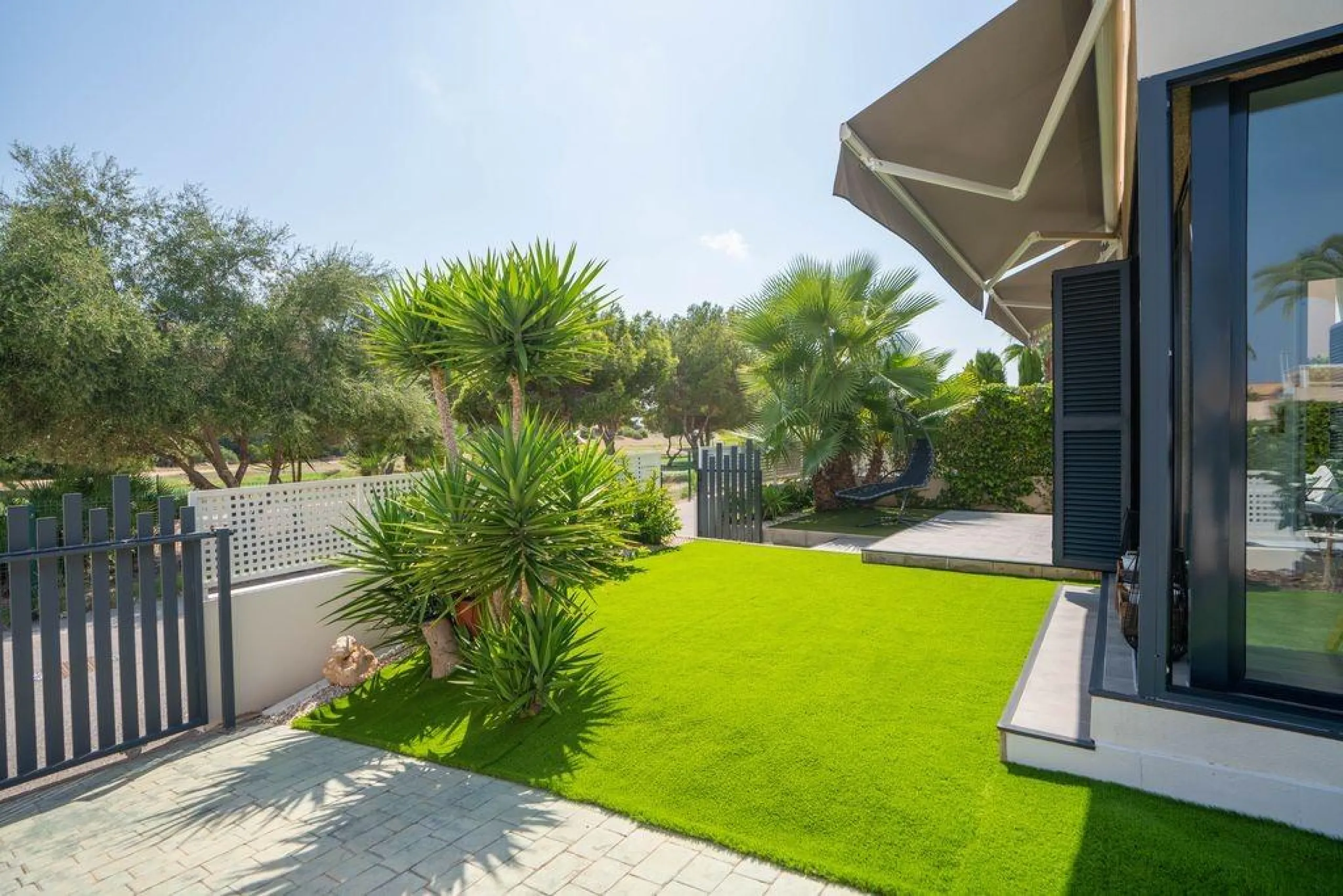 Villa Reformada en La Zenia, Orihuela Costa - Oportunidad Única