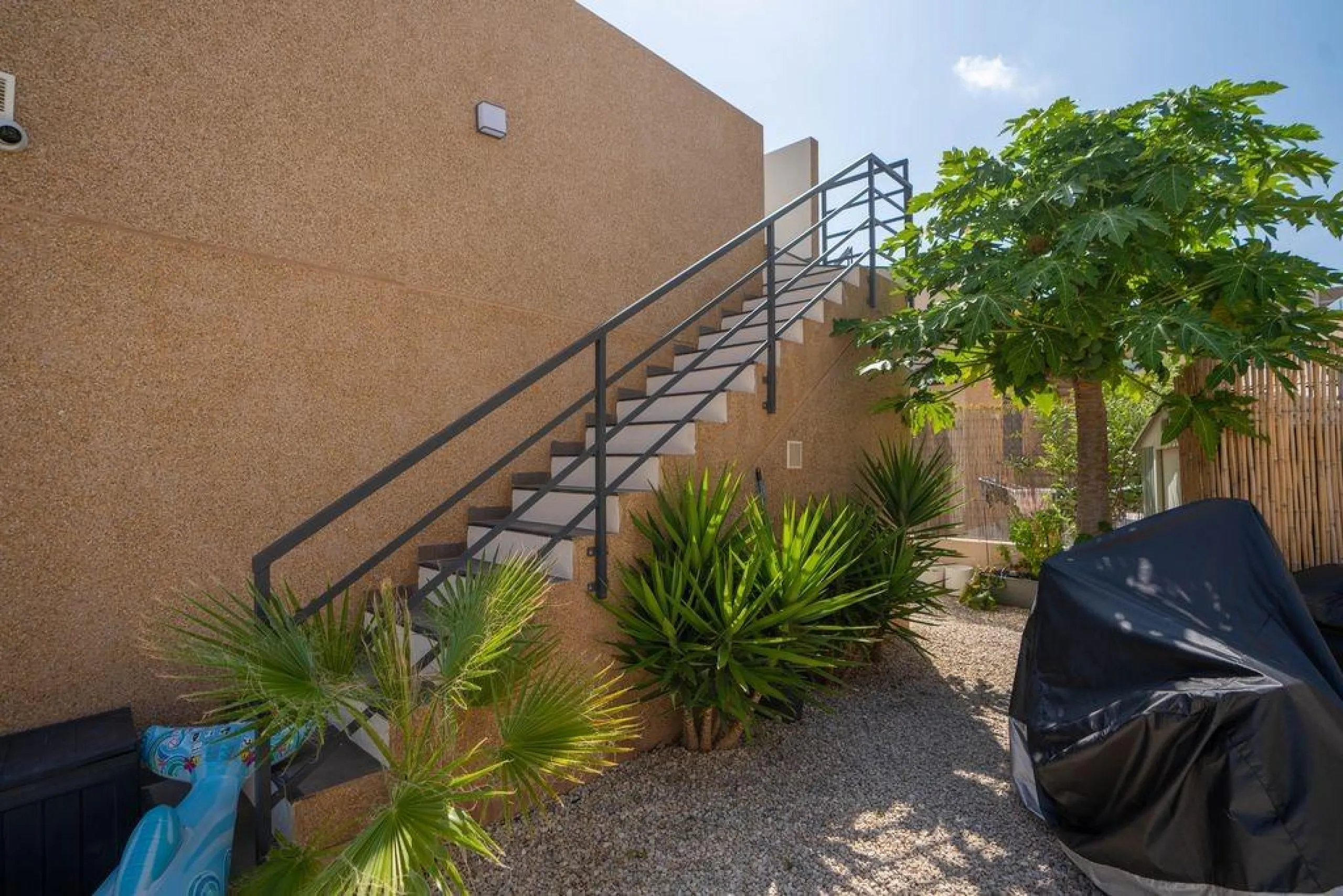 Villa Reformada en La Zenia, Orihuela Costa - Oportunidad Única