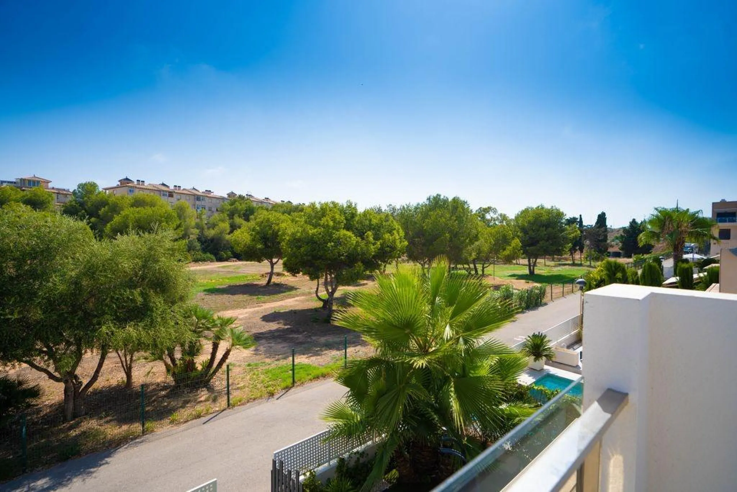 Villa Reformada en La Zenia, Orihuela Costa - Oportunidad Única