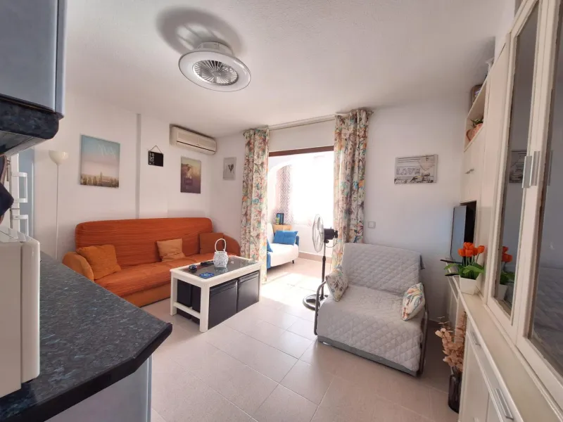 Cozy Apartment in Nueva Torrevieja - Ideal for Moving In
