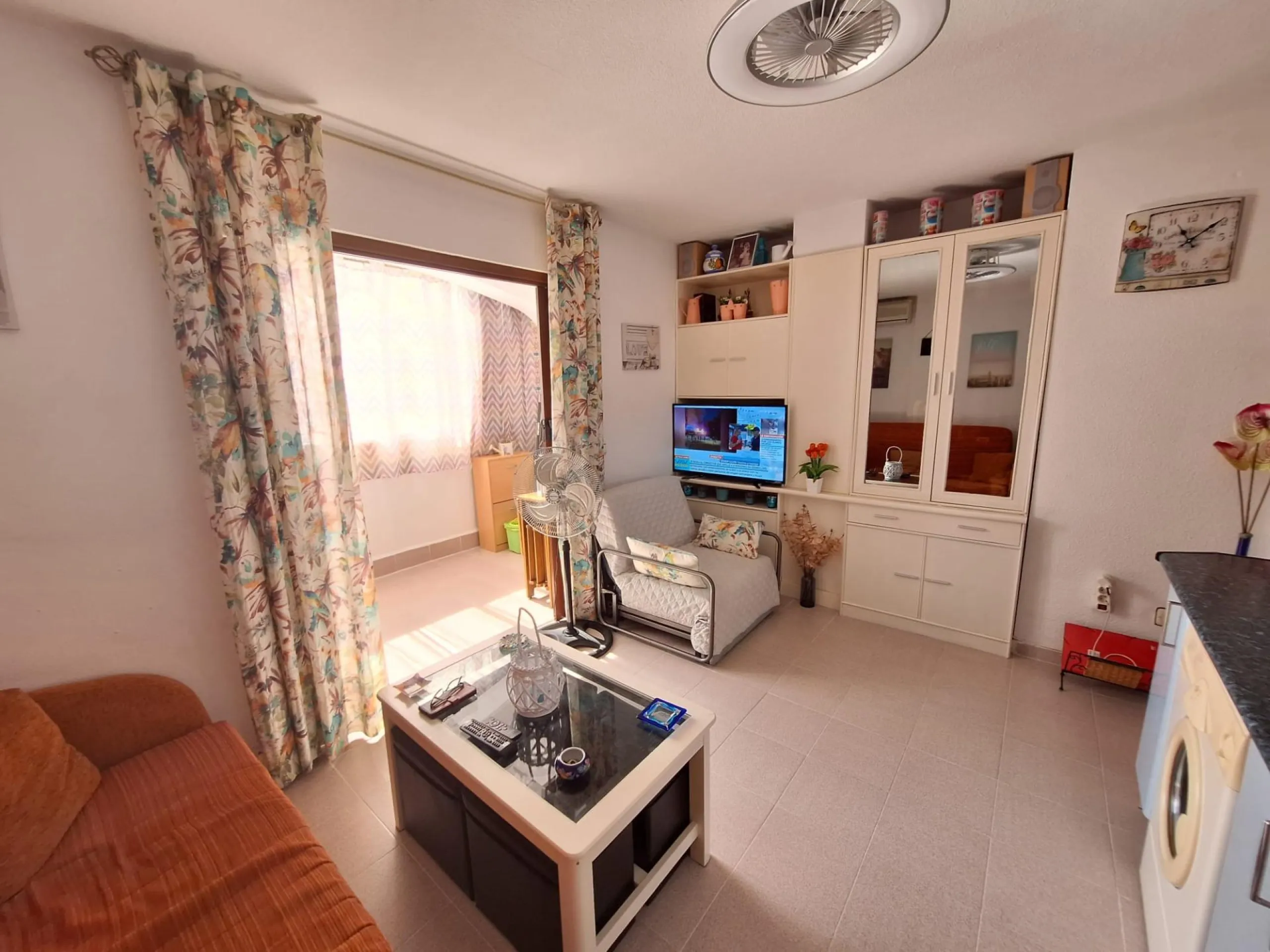 Cozy Apartment in Nueva Torrevieja - Ideal for Moving In