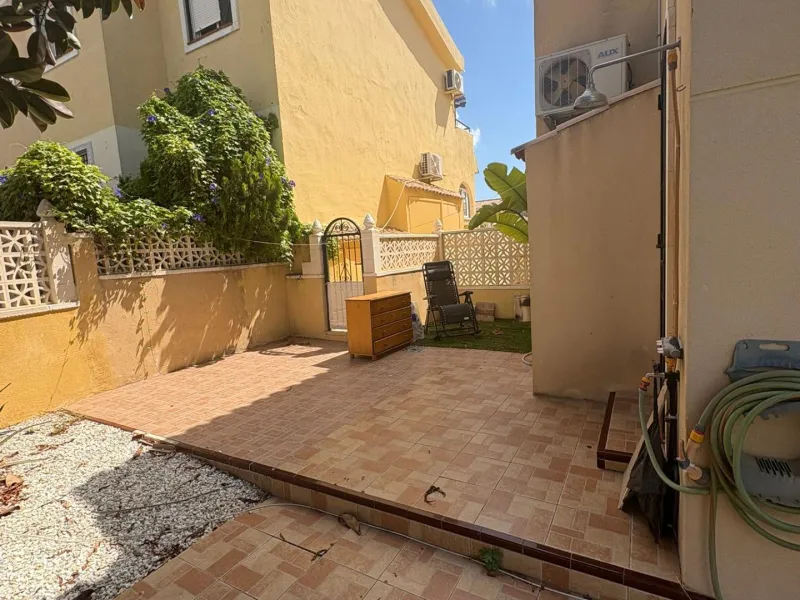 Charming Bungalow in Villamartin Golf Course, San Miguel de Salinas