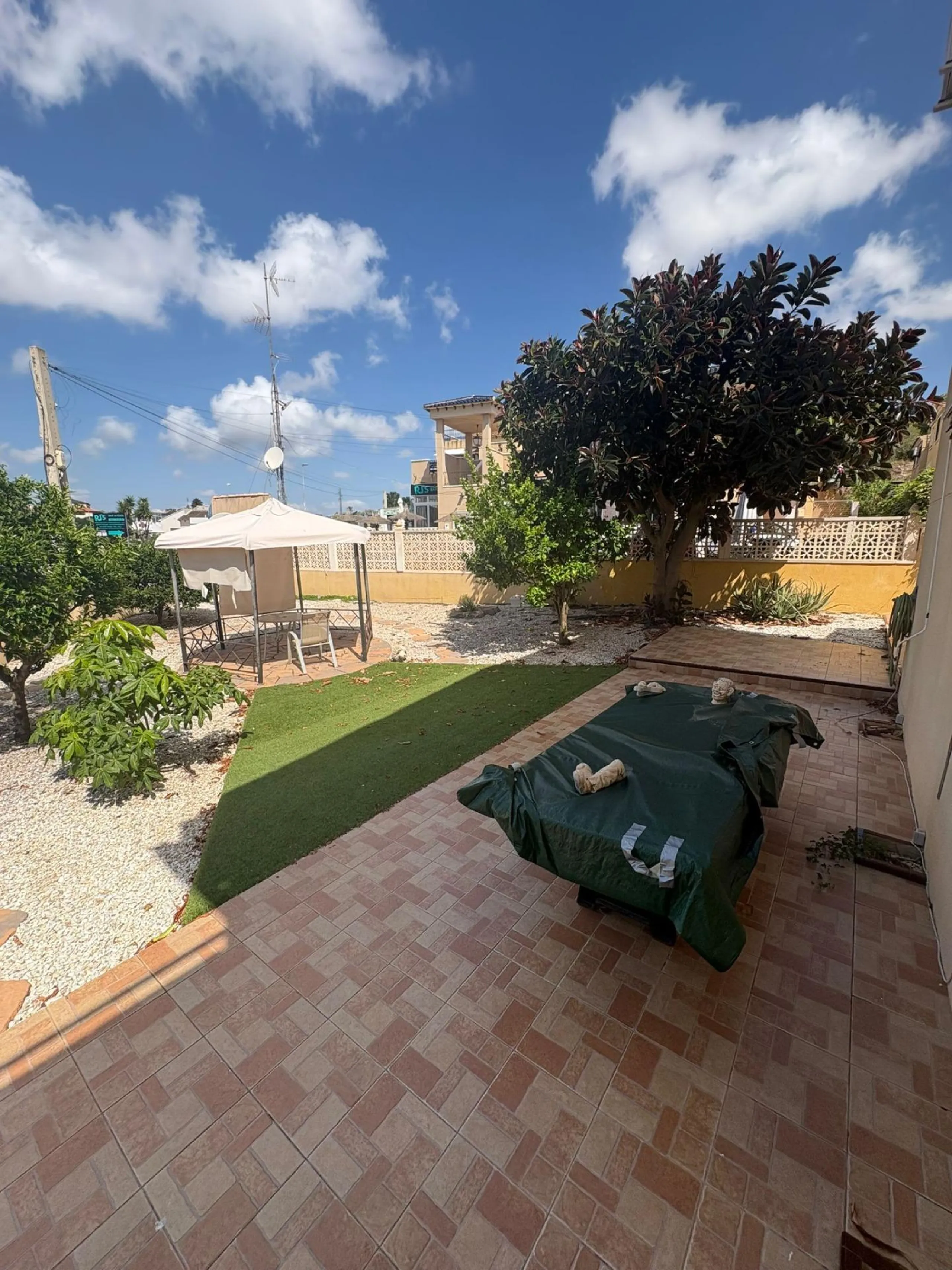Charming Bungalow in Villamartin Golf Course, San Miguel de Salinas