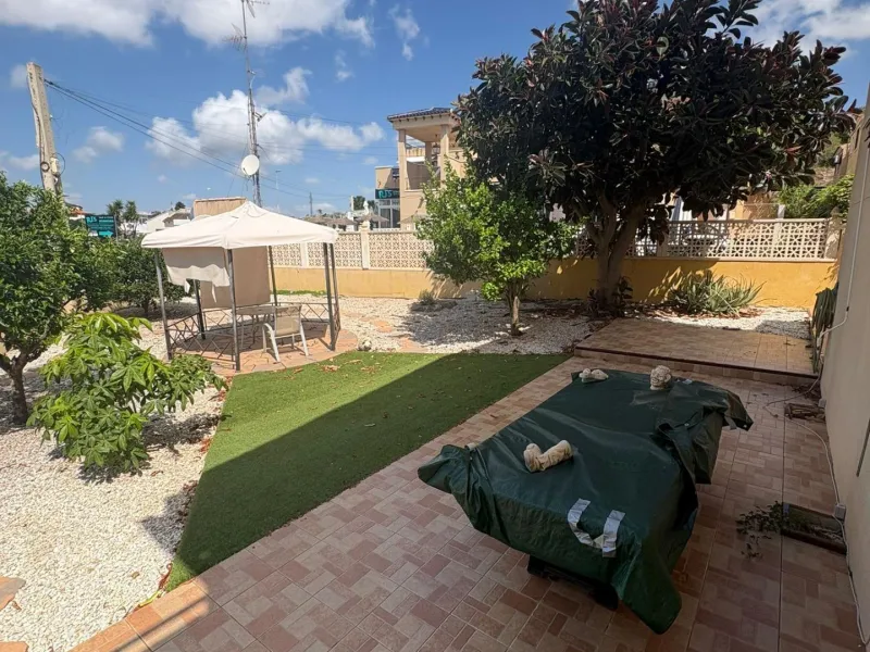 Charming Bungalow in Villamartin Golf Course, San Miguel de Salinas