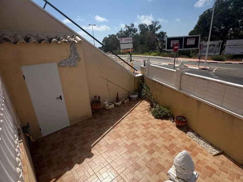 Charming Bungalow in Villamartin Golf Course, San Miguel de Salinas