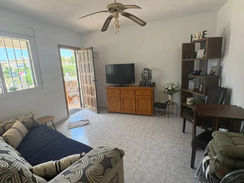 Charming Bungalow in Villamartin Golf Course, San Miguel de Salinas