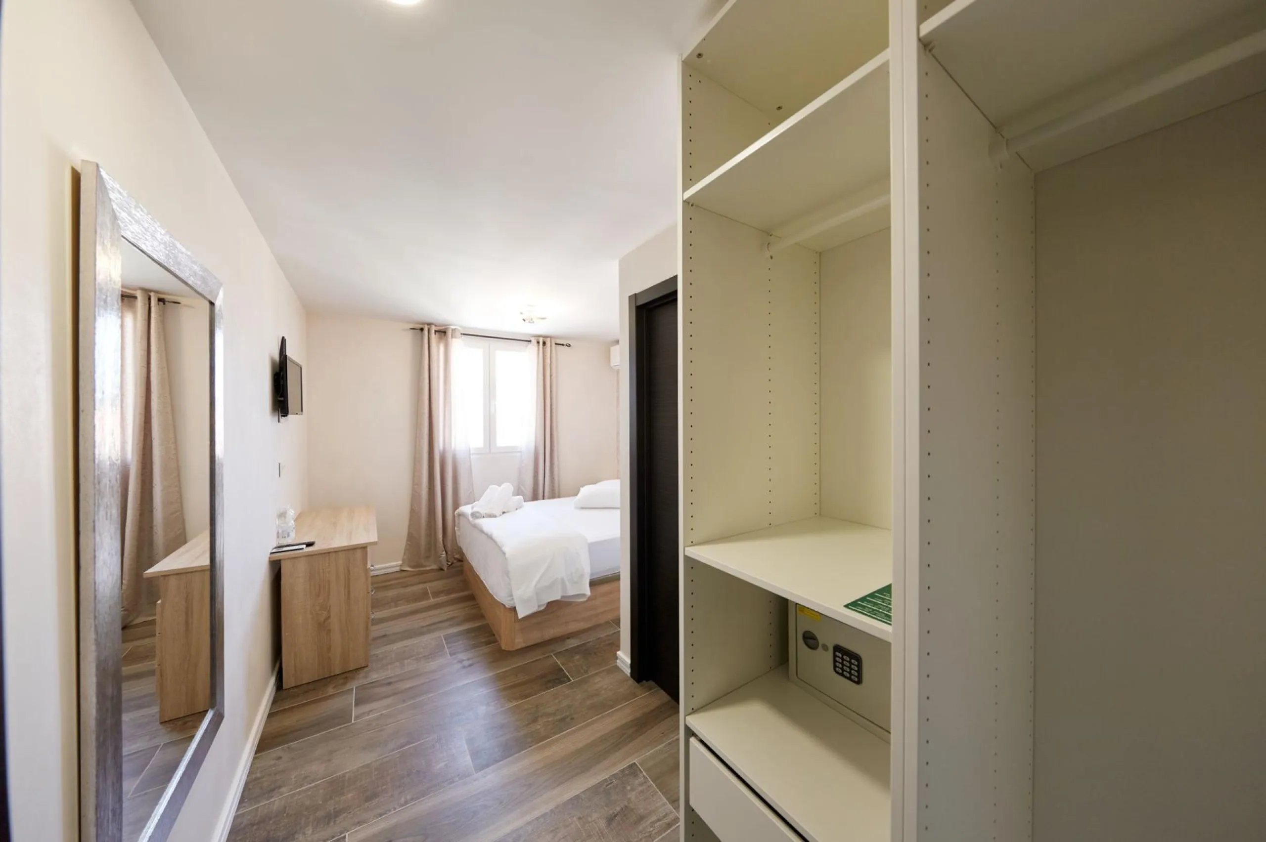 Magnífico Hotel Reformado en Cabo Huertas: IDEAL PARA INVERSORES