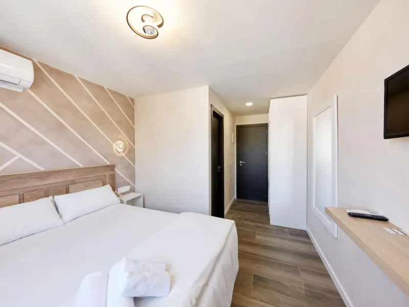 Magnífico Hotel Reformado en Cabo Huertas: IDEAL PARA INVERSORES