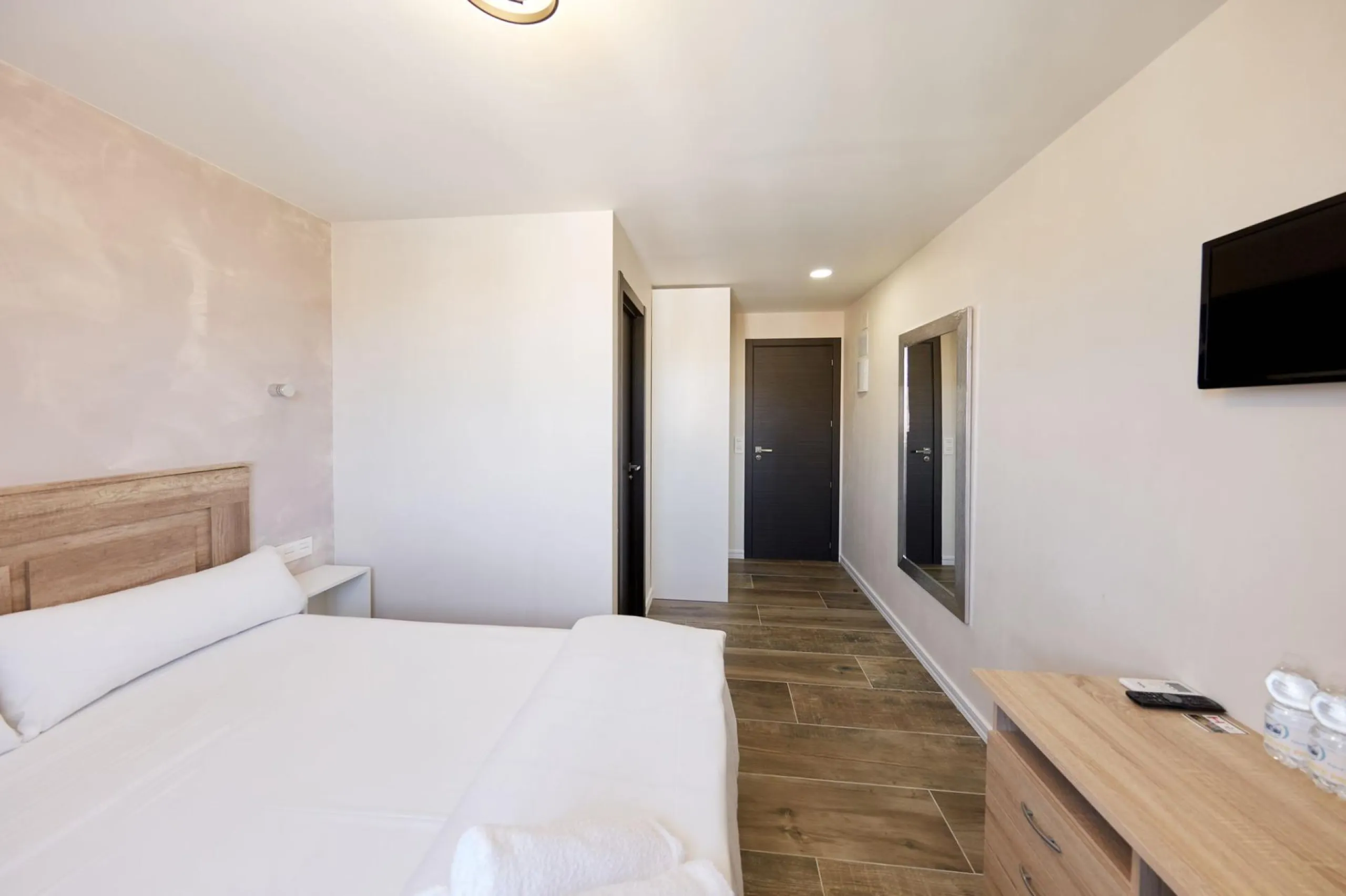 Magnífico Hotel Reformado en Cabo Huertas: IDEAL PARA INVERSORES