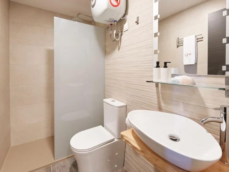 Magnífico Hotel Reformado en Cabo Huertas: IDEAL PARA INVERSORES