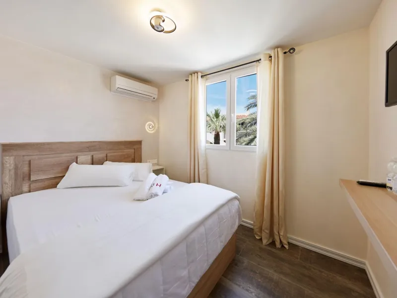 Magnífico Hotel Reformado en Cabo Huertas: IDEAL PARA INVERSORES