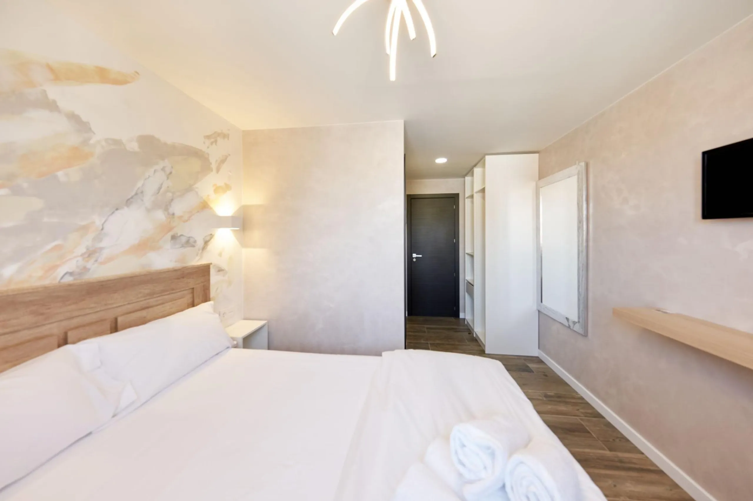 Magnífico Hotel Reformado en Cabo Huertas: IDEAL PARA INVERSORES
