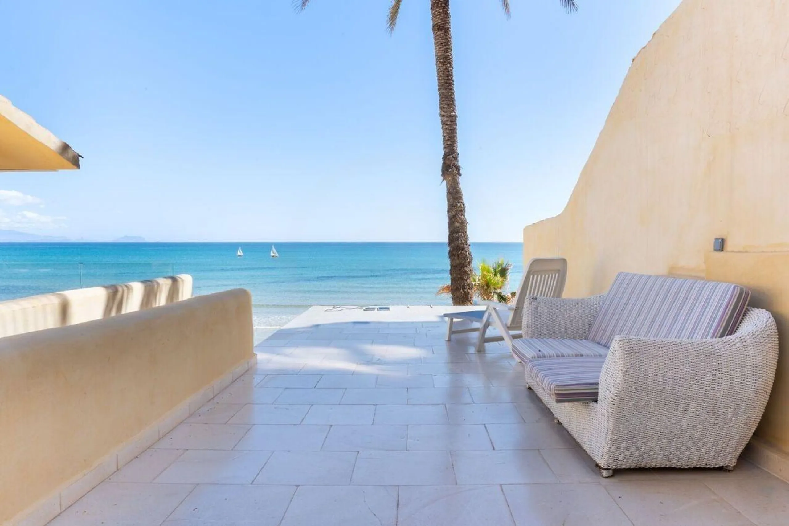 Beachfront Villa with Direct Cove Access in Cabo de las Huertas, Alicante