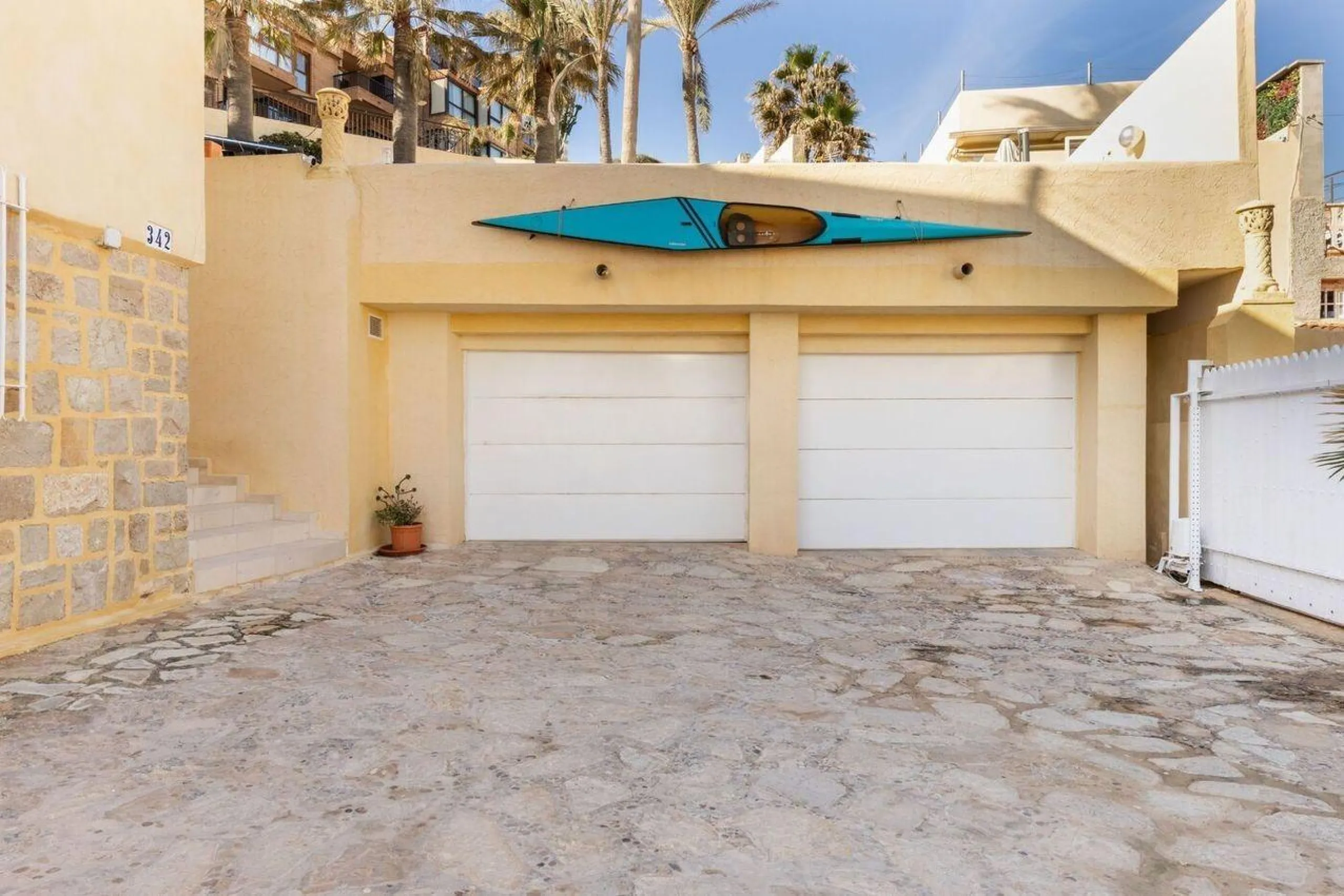 Beachfront Villa with Direct Cove Access in Cabo de las Huertas, Alicante
