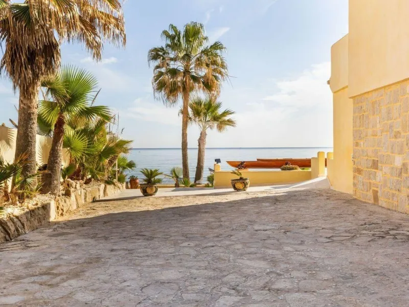 Beachfront Villa with Direct Cove Access in Cabo de las Huertas, Alicante