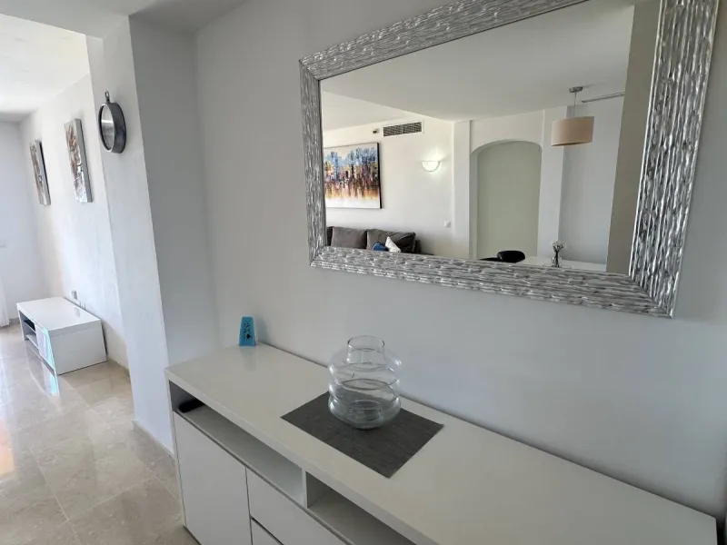 Atemberaubende 2-Zimmer-Wohnung mit Meerblick, privatem Tiefgaragenstellplatz und Abstellraum – Bellavista Hills 2, Calahonda – 349.000 €