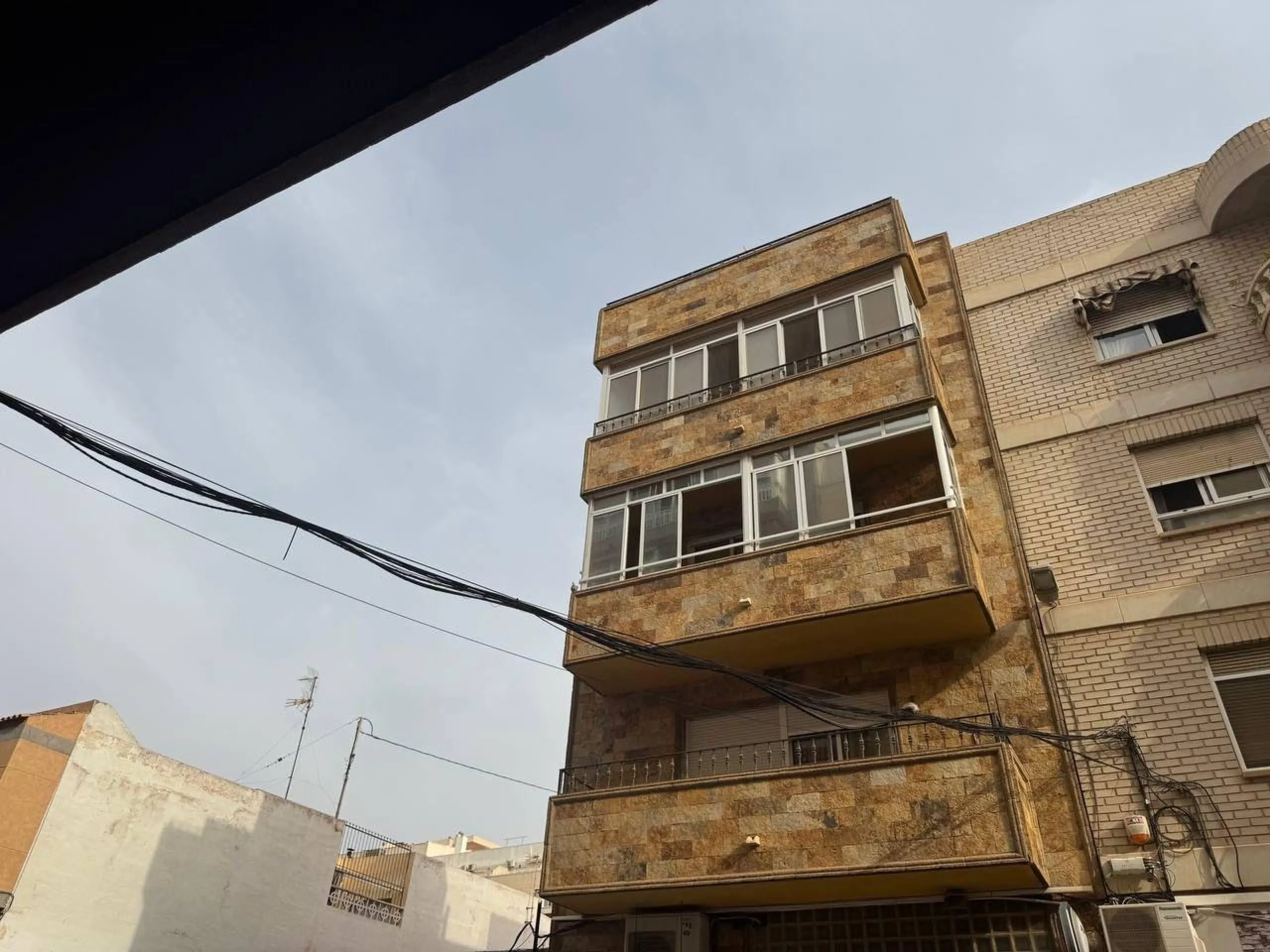 Spacious Semi-New Apartment in Torrevieja, Ideal for Living