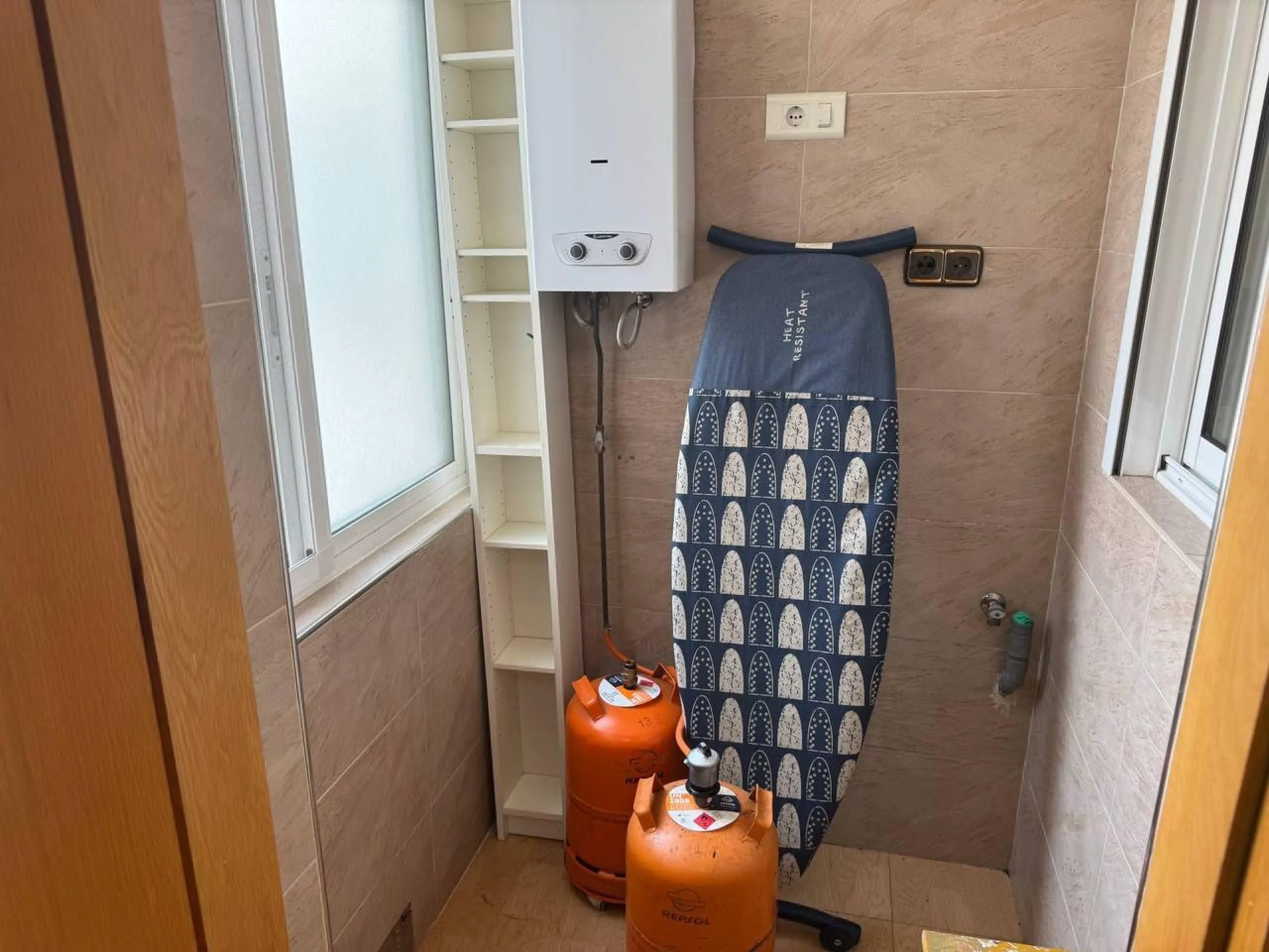 Spacious Semi-New Apartment in Torrevieja, Ideal for Living