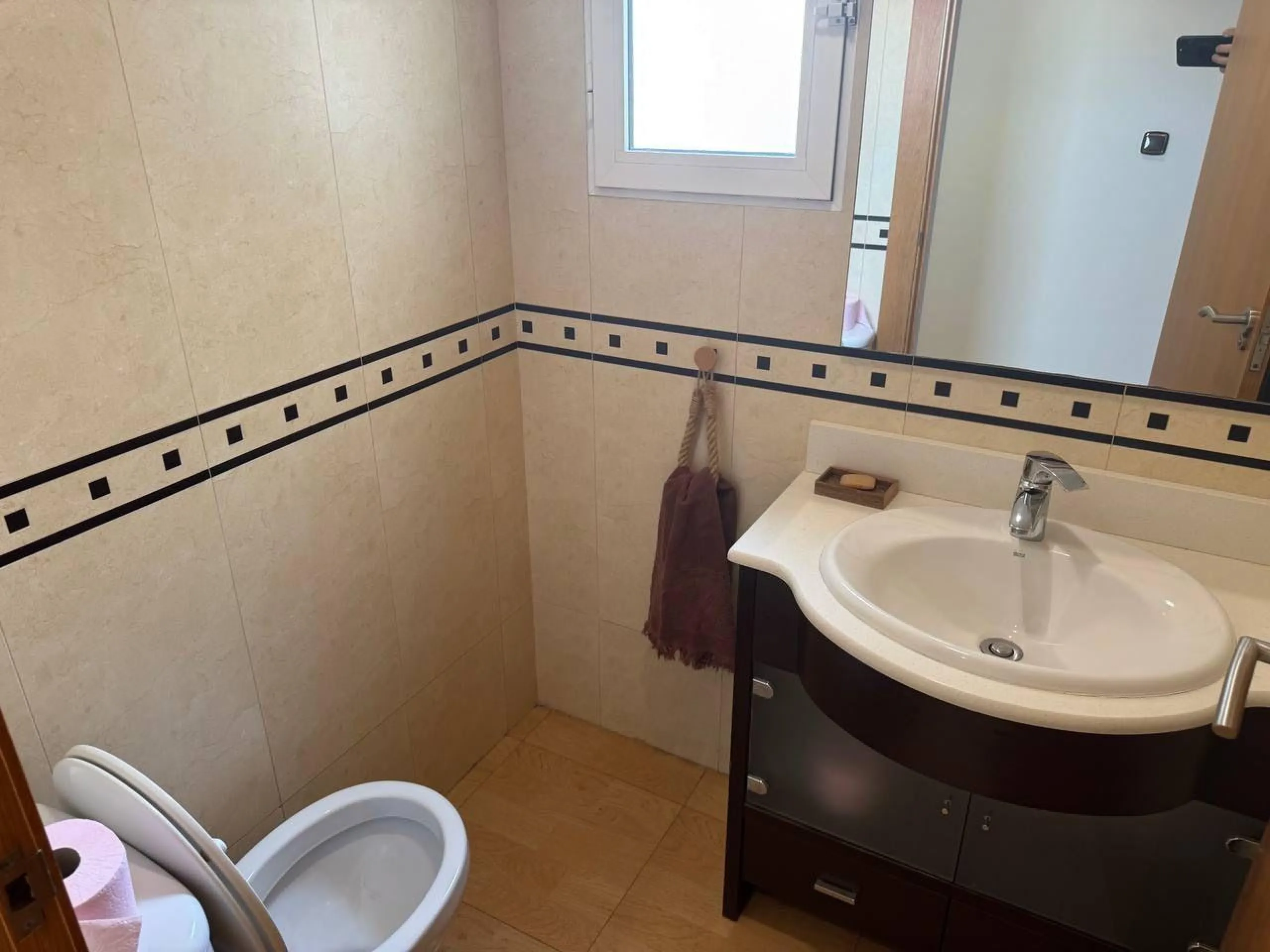 Spacious Semi-New Apartment in Torrevieja, Ideal for Living