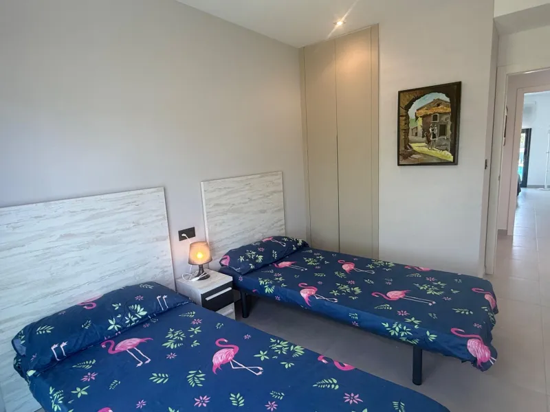 BUNGALOW ALTO OASIS BEACH - EL RASO : 2 HAB, 2 BAÑOS, GARAJE, SOLARIUM