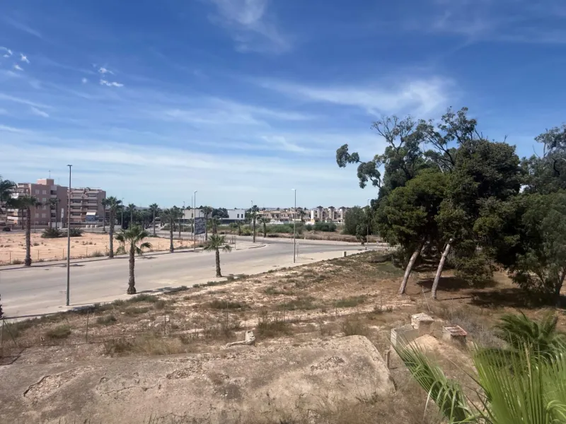 BUNGALOW ALTO OASIS BEACH - EL RASO : 2 HAB, 2 BAÑOS, GARAJE, SOLARIUM
