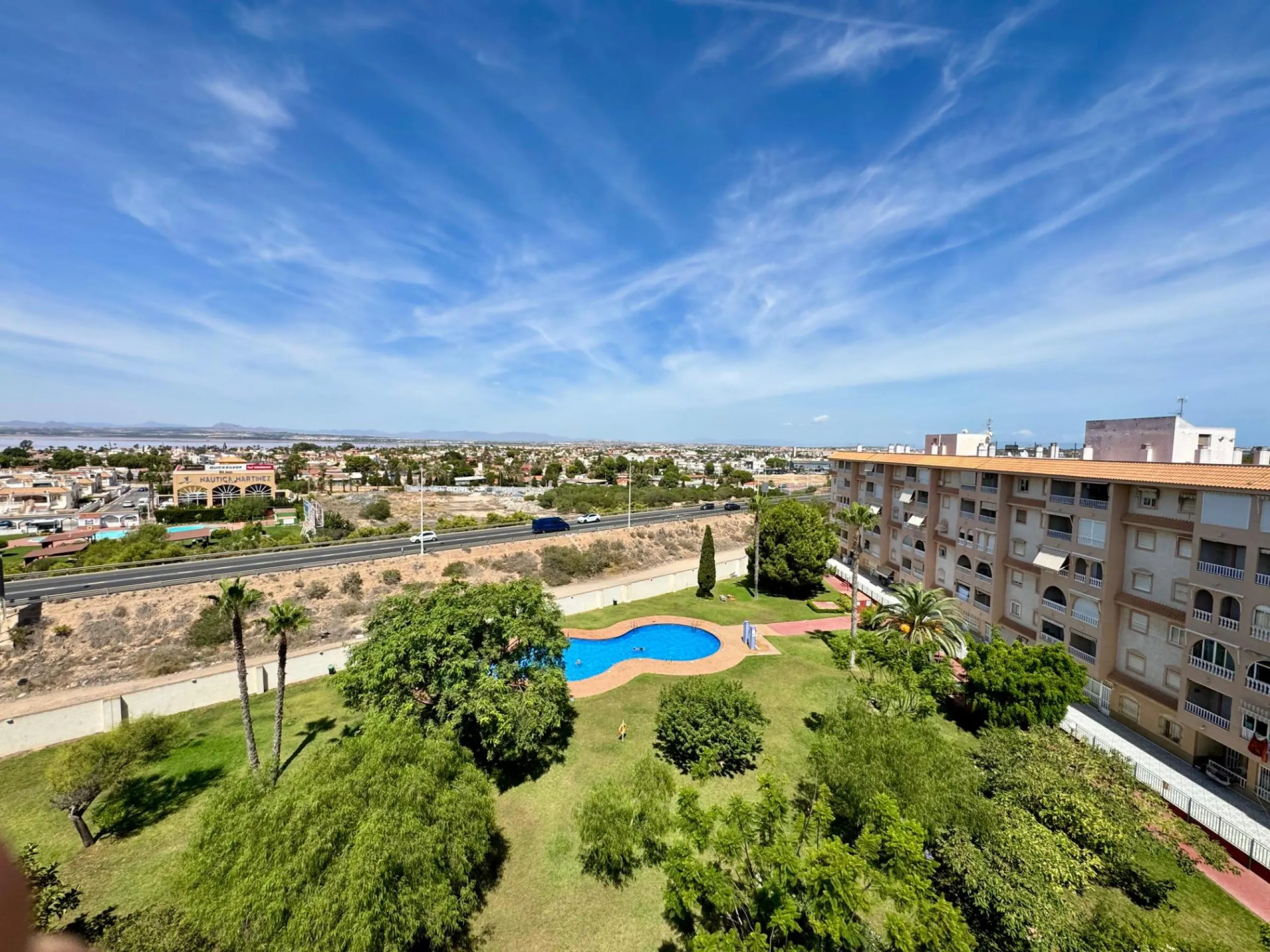Penthouse in Torrevieja with South Orientation