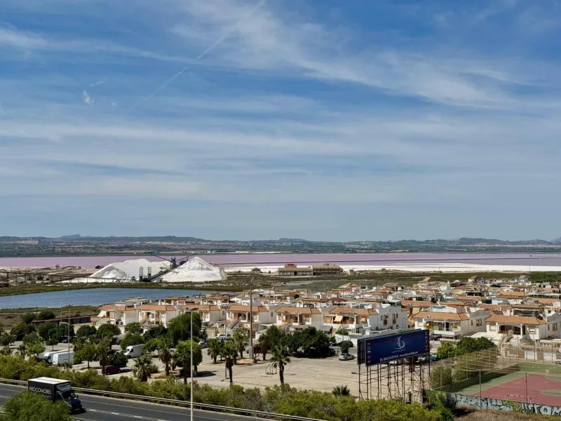 Penthouse in Torrevieja with South Orientation