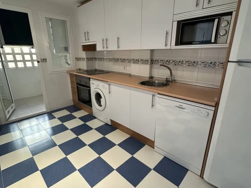 Atemberaubende 2-Zimmer-Wohnung mit Meerblick, privatem Tiefgaragenstellplatz und Abstellraum – Bellavista Hills 2, Calahonda – 349.000 €