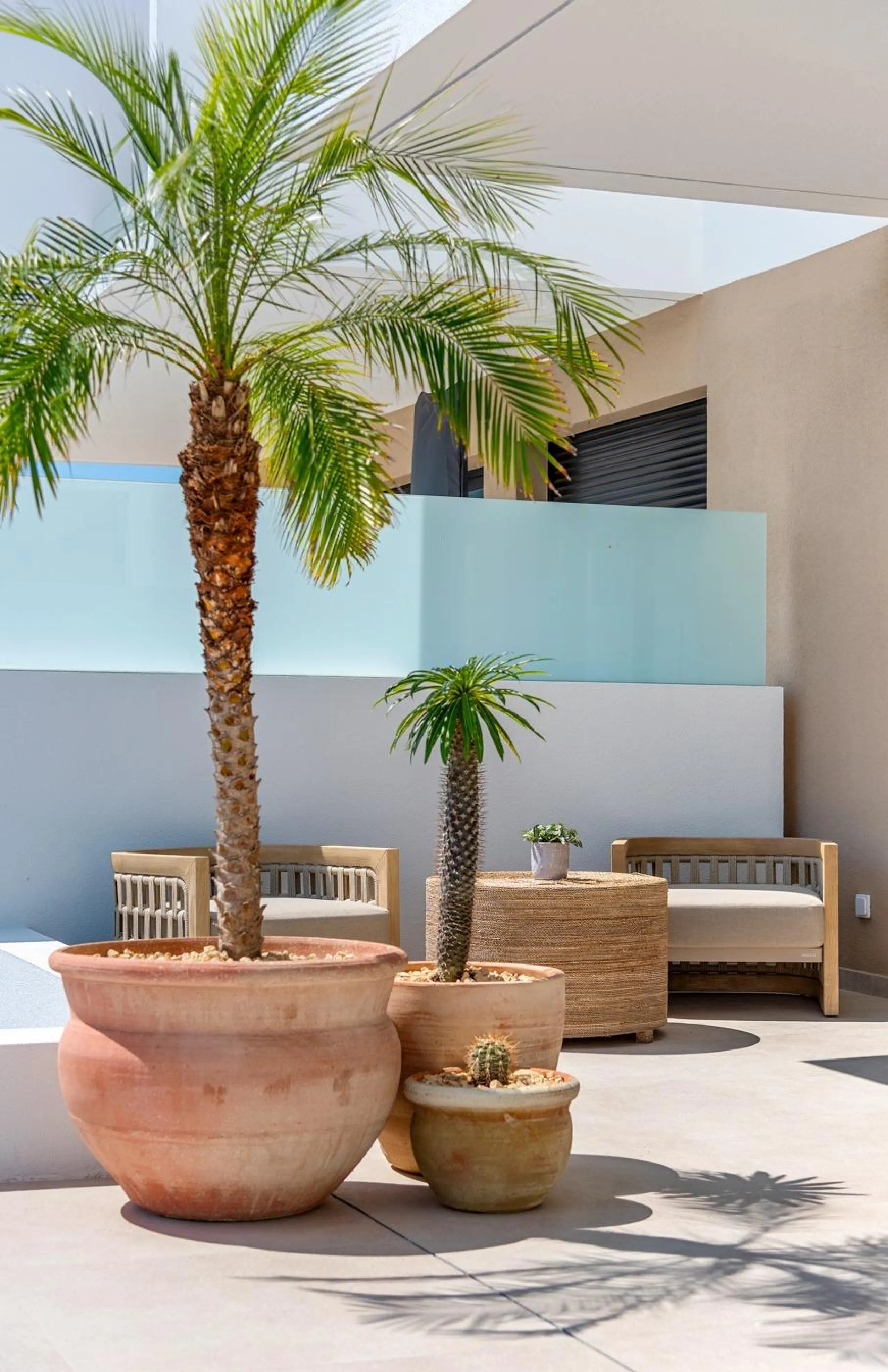 VILLA DE LUJO EN DOLORES DE 3 DORM. 3 BAÑOS. 1 ASEO. PISCINA PRIVADA. 205 M2 DE PARCELA. DOS TERRAZAS. PARKING.