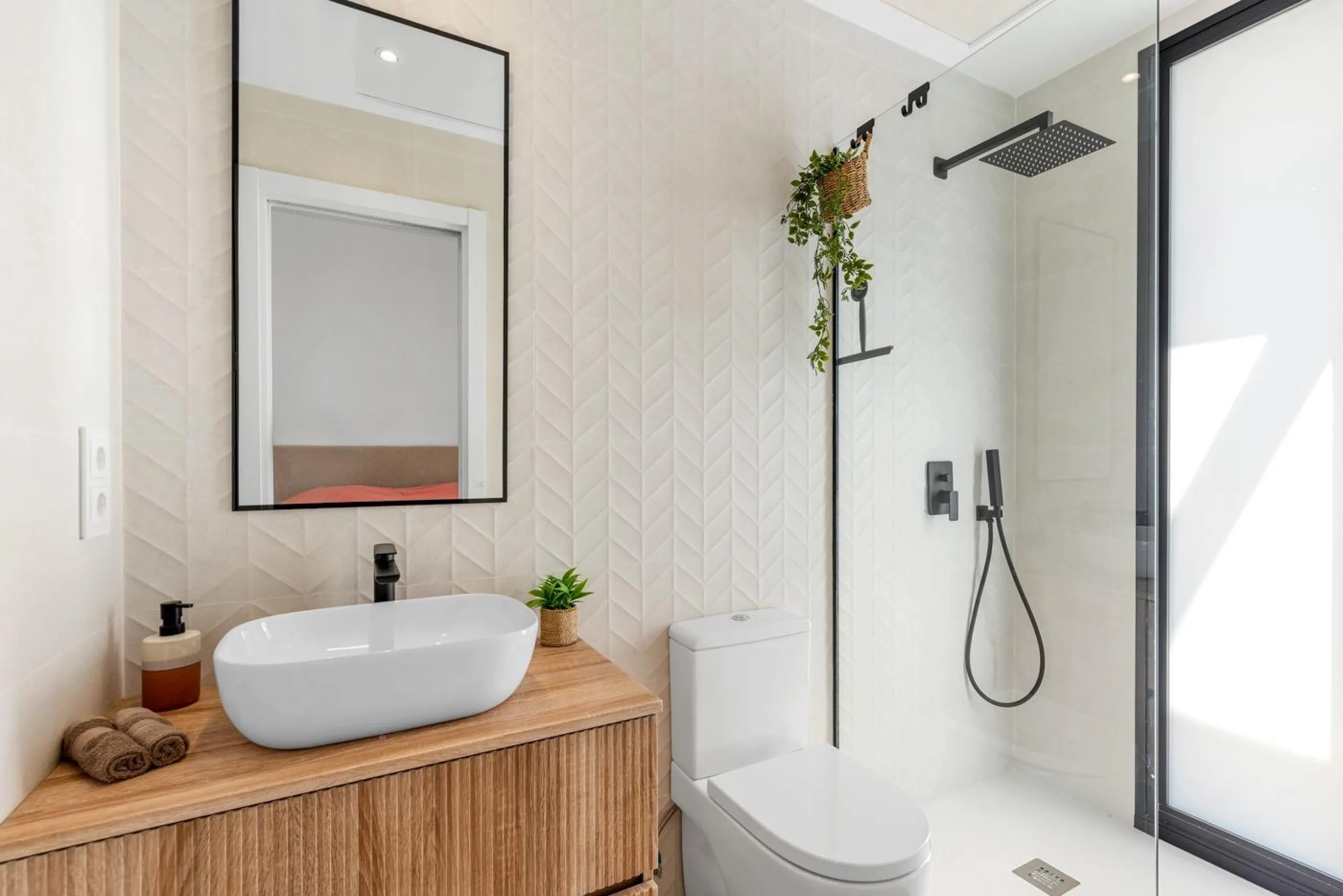 VILLA DE LUJO EN DOLORES DE 3 DORM. 3 BAÑOS. 1 ASEO. PISCINA PRIVADA. 205 M2 DE PARCELA. DOS TERRAZAS. PARKING.
