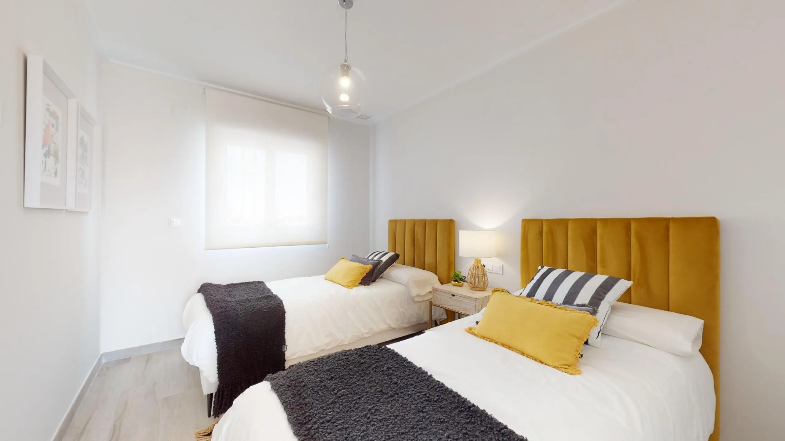ADOSADOS DE OBRA NUEVA EN PILAR DE LA HORADADA. 3 DORM. 2 BAÑOS. CON PLAZA DE GARAJE Y PISCINA. 83 M2. JARDIN 33 M2. SOLARIUM 34 M2.