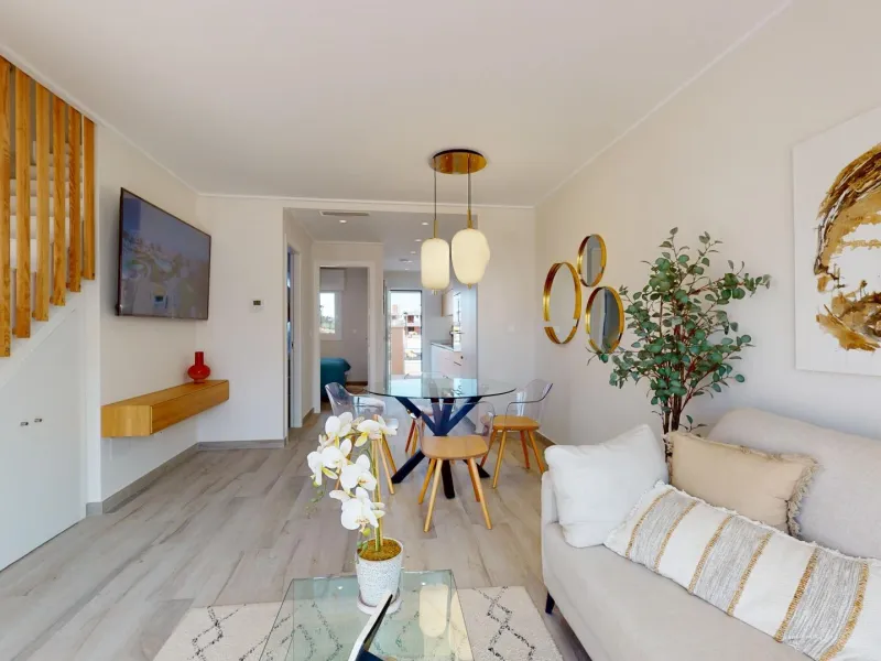 ADOSADOS DE OBRA NUEVA EN PILAR DE LA HORADADA. 3 DORM. 2 BAÑOS. CON PLAZA DE GARAJE Y PISCINA. 83 M2. JARDIN 33 M2. SOLARIUM 34 M2.