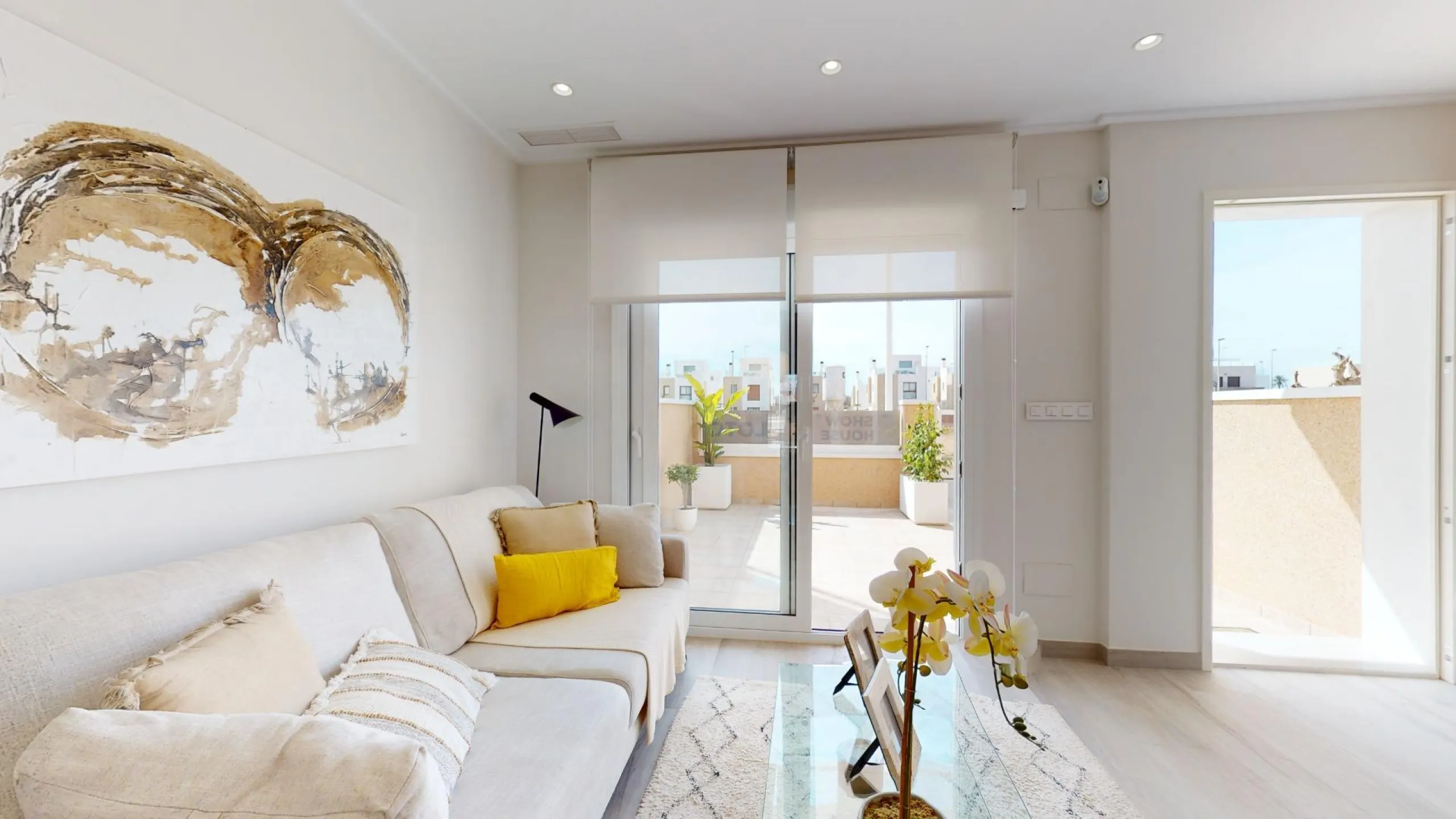 ADOSADOS DE OBRA NUEVA EN PILAR DE LA HORADADA. 3 DORM. 2 BAÑOS. CON PLAZA DE GARAJE Y PISCINA. 83 M2. JARDIN 33 M2. SOLARIUM 34 M2.