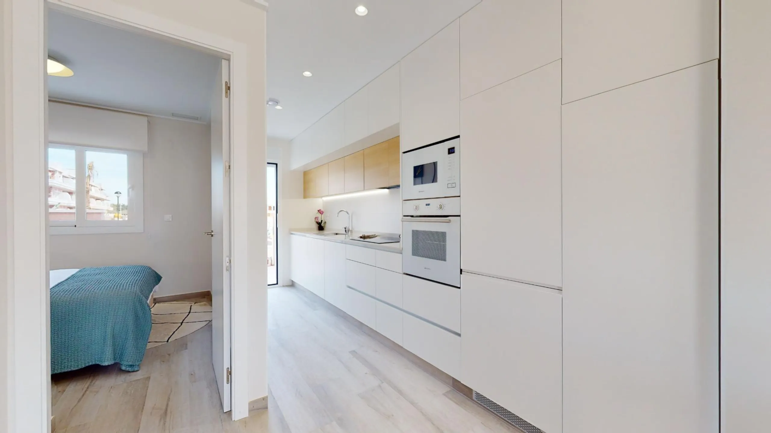 ADOSADOS DE OBRA NUEVA EN PILAR DE LA HORADADA. 3 DORM. 2 BAÑOS. CON PLAZA DE GARAJE Y PISCINA. 83 M2. JARDIN 33 M2. SOLARIUM 34 M2.