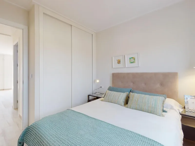 ADOSADOS DE OBRA NUEVA EN PILAR DE LA HORADADA. 3 DORM. 2 BAÑOS. CON PLAZA DE GARAJE Y PISCINA. 83 M2. JARDIN 33 M2. SOLARIUM 34 M2.