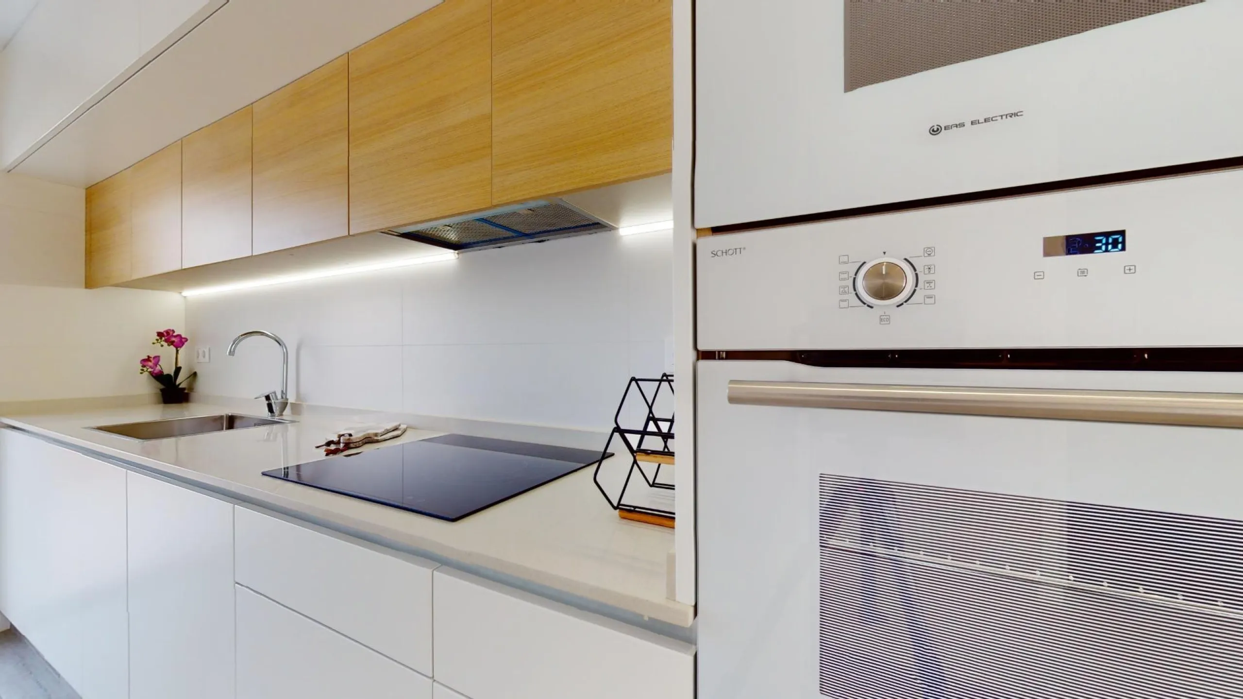 ADOSADOS DE OBRA NUEVA EN PILAR DE LA HORADADA. 3 DORM. 2 BAÑOS. CON PLAZA DE GARAJE Y PISCINA. 83 M2. JARDIN 33 M2. SOLARIUM 34 M2.