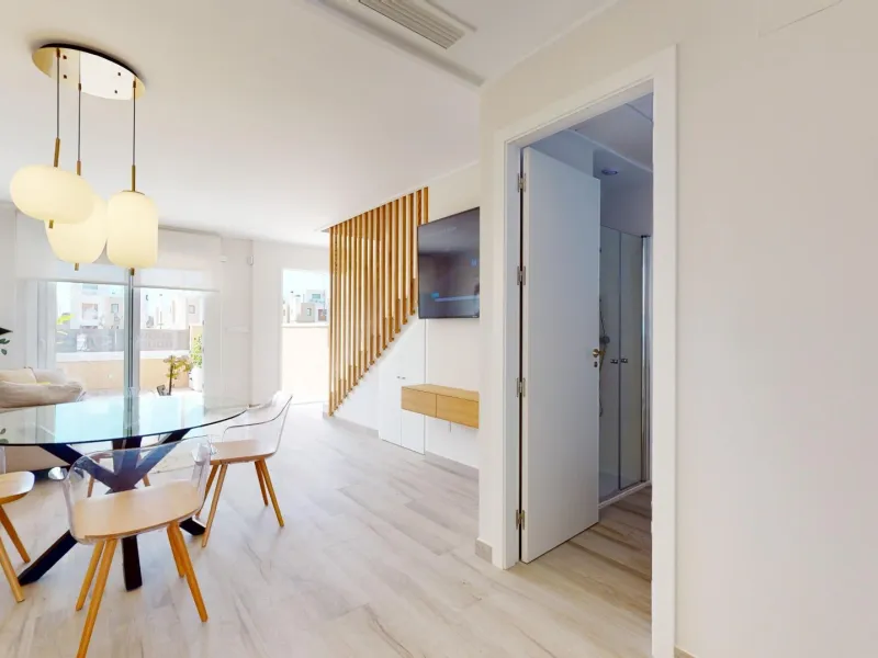 ADOSADOS DE OBRA NUEVA EN PILAR DE LA HORADADA. 3 DORM. 2 BAÑOS. CON PLAZA DE GARAJE Y PISCINA. 83 M2. JARDIN 33 M2. SOLARIUM 34 M2.