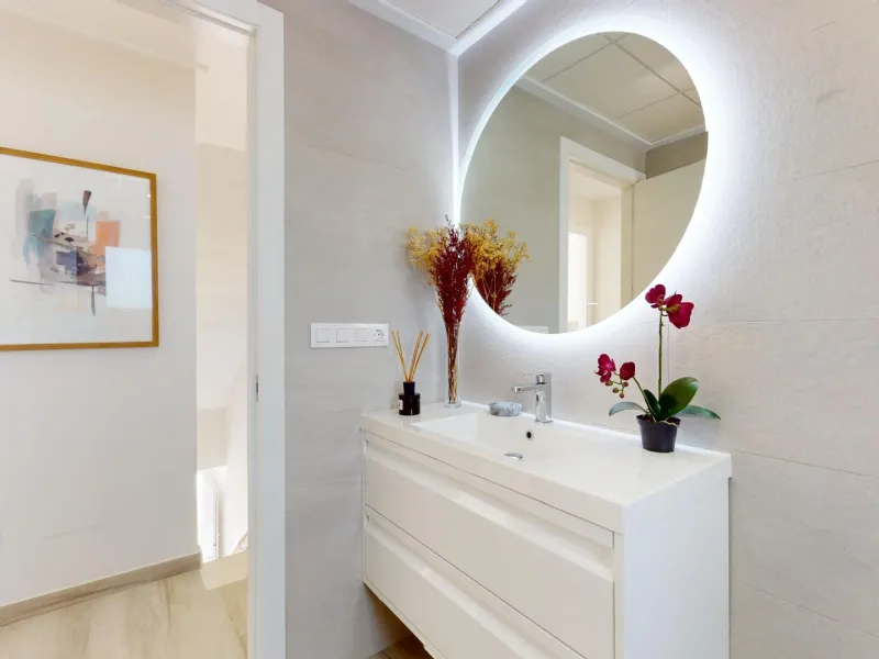 ADOSADOS DE OBRA NUEVA EN PILAR DE LA HORADADA. 3 DORM. 2 BAÑOS. CON PLAZA DE GARAJE Y PISCINA. 83 M2. JARDIN 33 M2. SOLARIUM 34 M2.